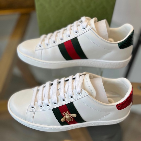 Gucci Shoes - Gucci Ace ( Bee) Sneakers - Near new 10/10